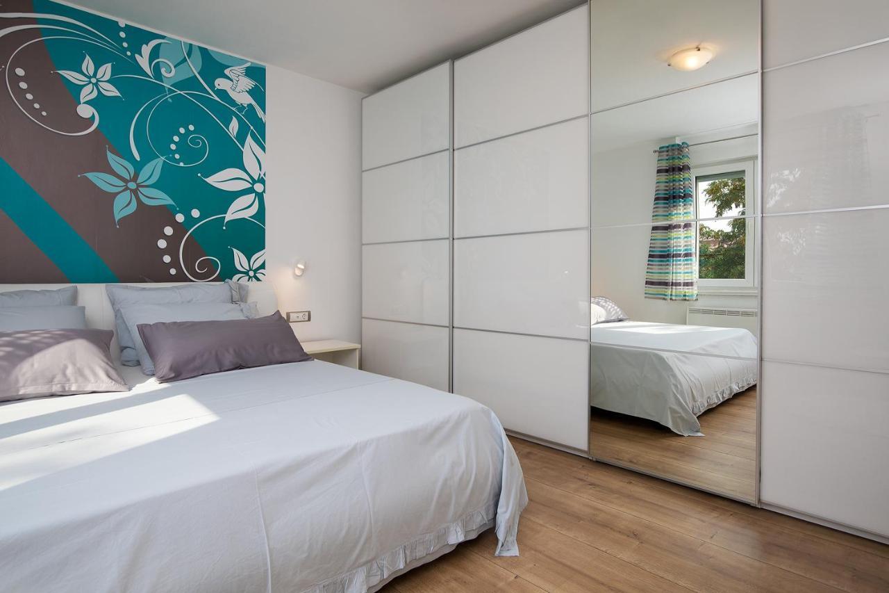 Apartment Kim Пула Екстериор снимка