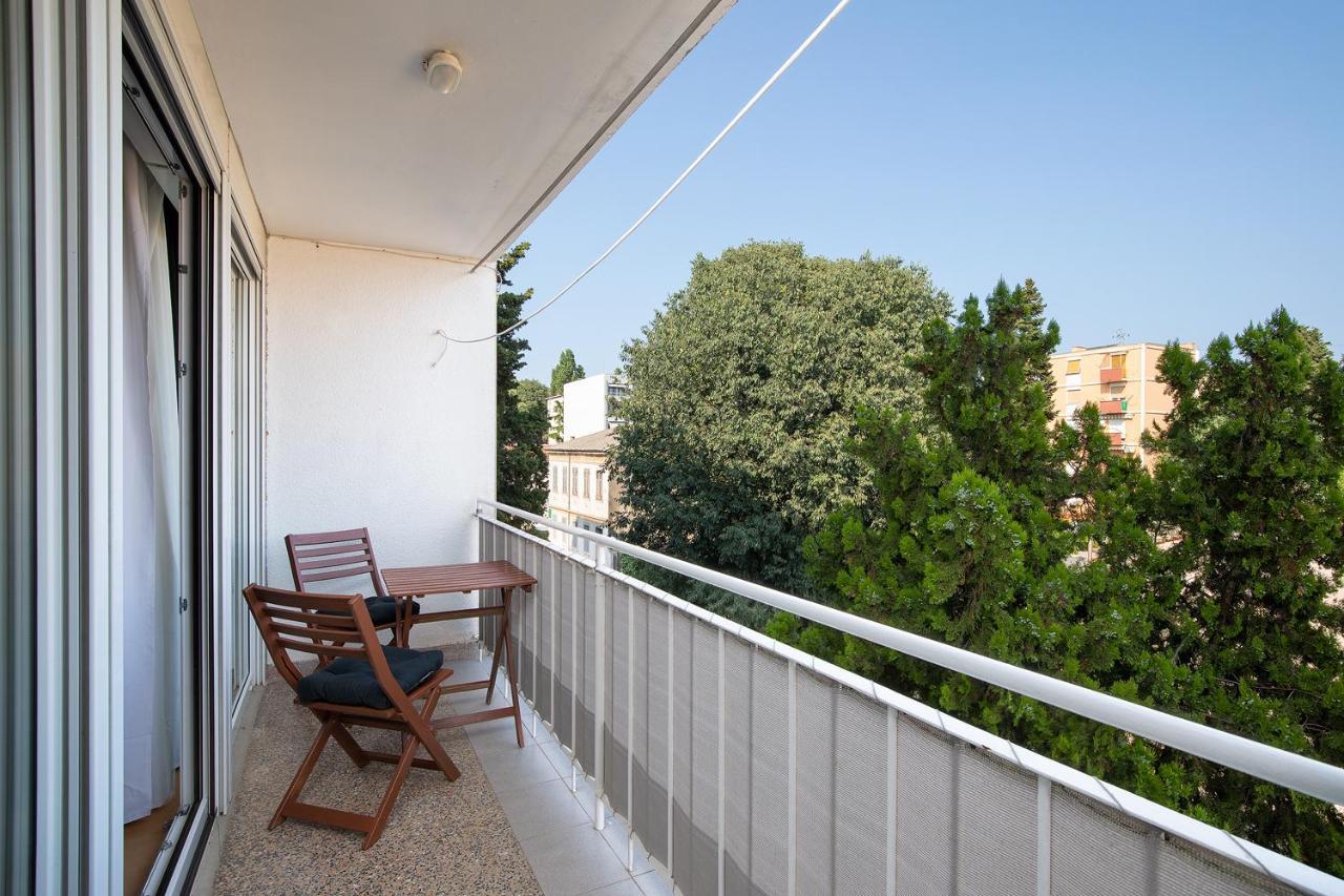 Apartment Kim Пула Екстериор снимка