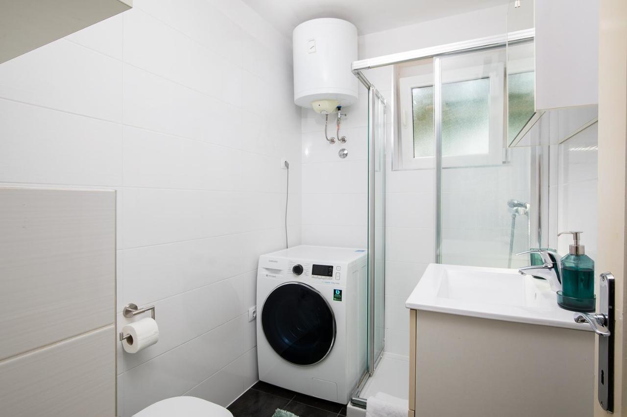 Apartment Kim Пула Екстериор снимка