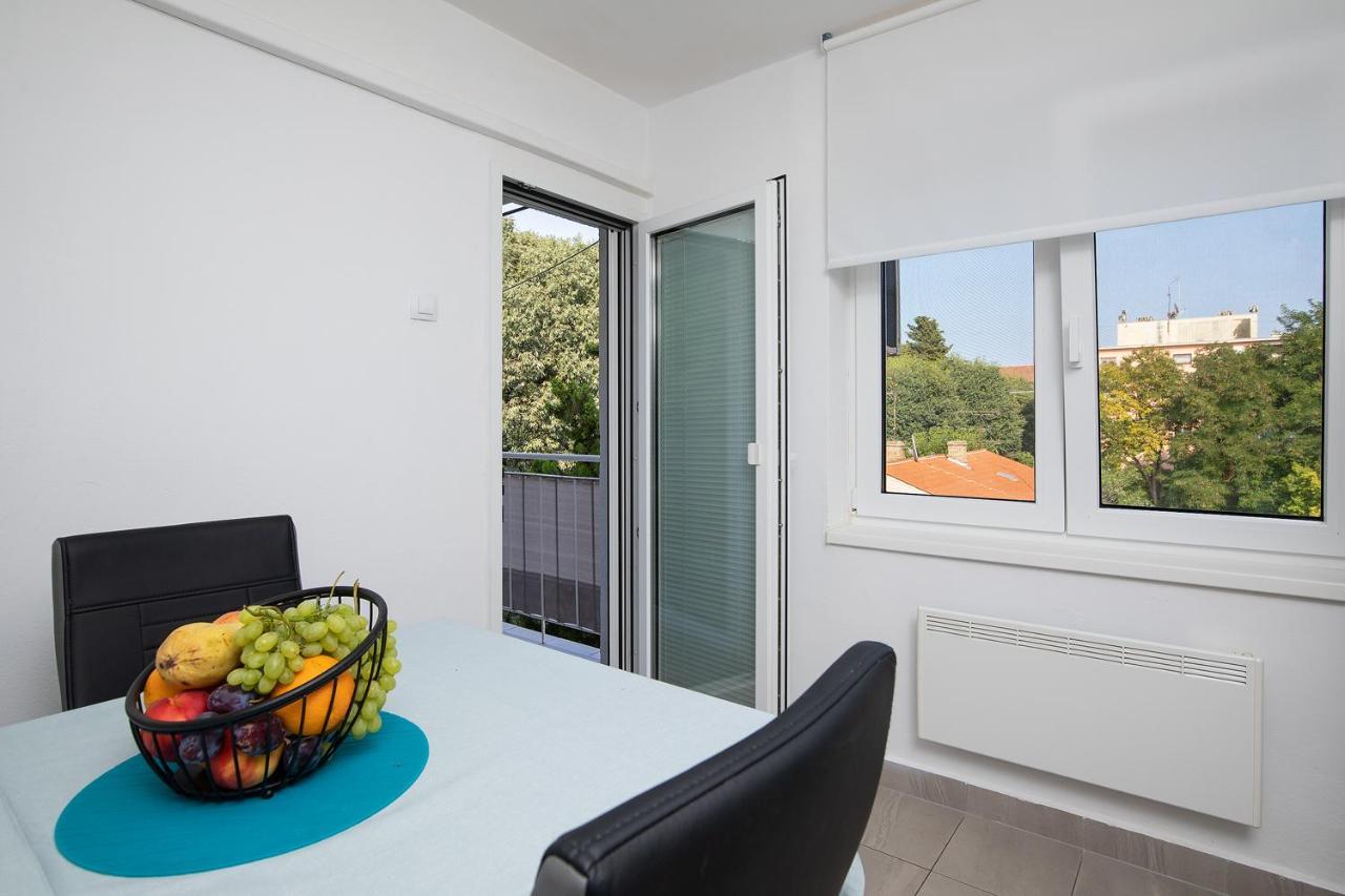 Apartment Kim Пула Екстериор снимка